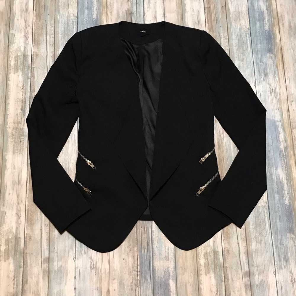 ❗️Black FATE Blazer Size Small